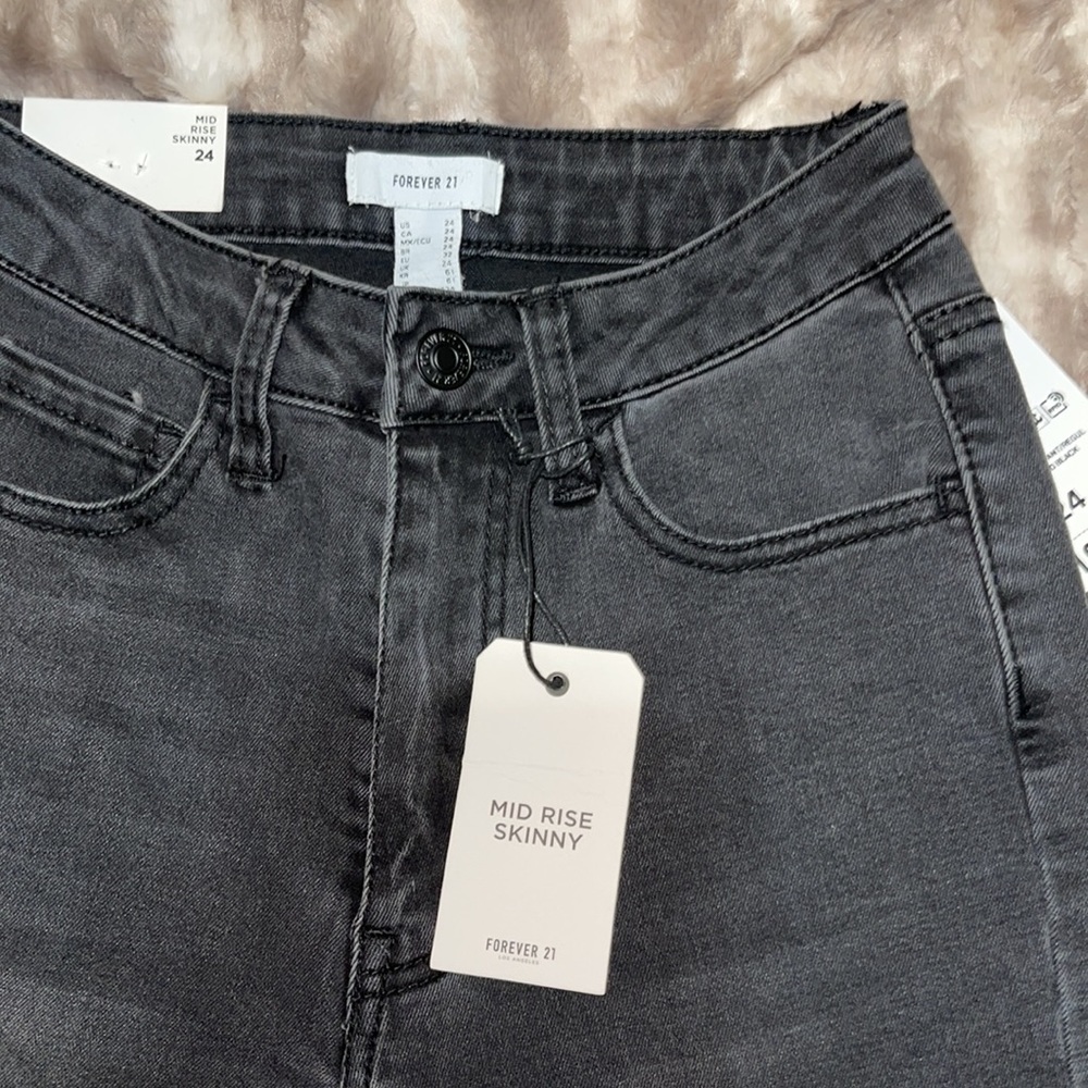 Black skinny jeans